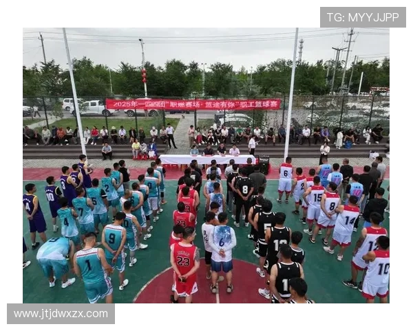 以篮球为纽带探索团队协作精神与竞技激情融合的无限可能 以篮球为纽带探索团队协作精神与竞技激情融合的无限可能