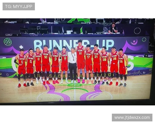 以篮球为纽带探索团队合作与青春激情交织的运动魅力 以篮球为纽带探索团队合作与青春激情交织的运动魅力