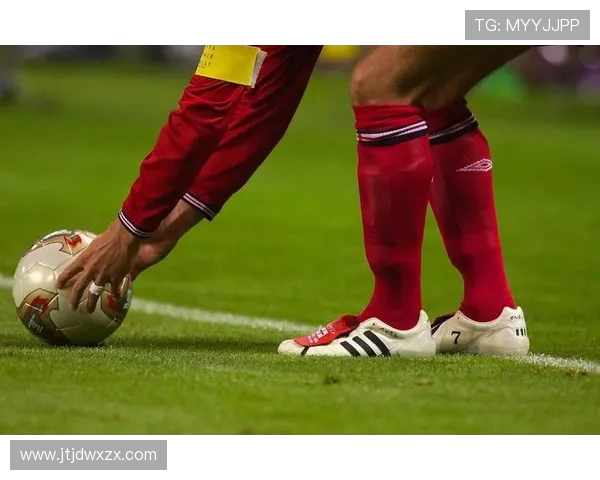 探讨足球战术演进与全球联赛竞技格局发展新趋势与挑战前景分析